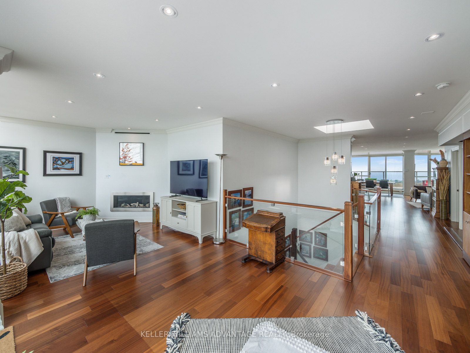 20 Guildwood Pkwy, #Ph 15