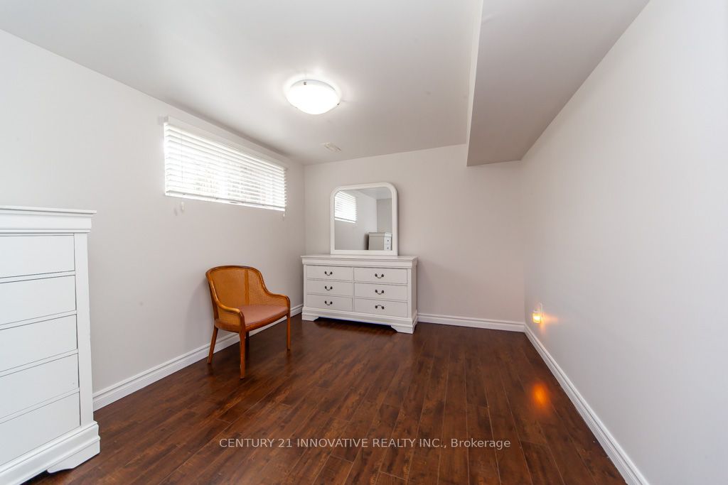135 Queensbury Avenue