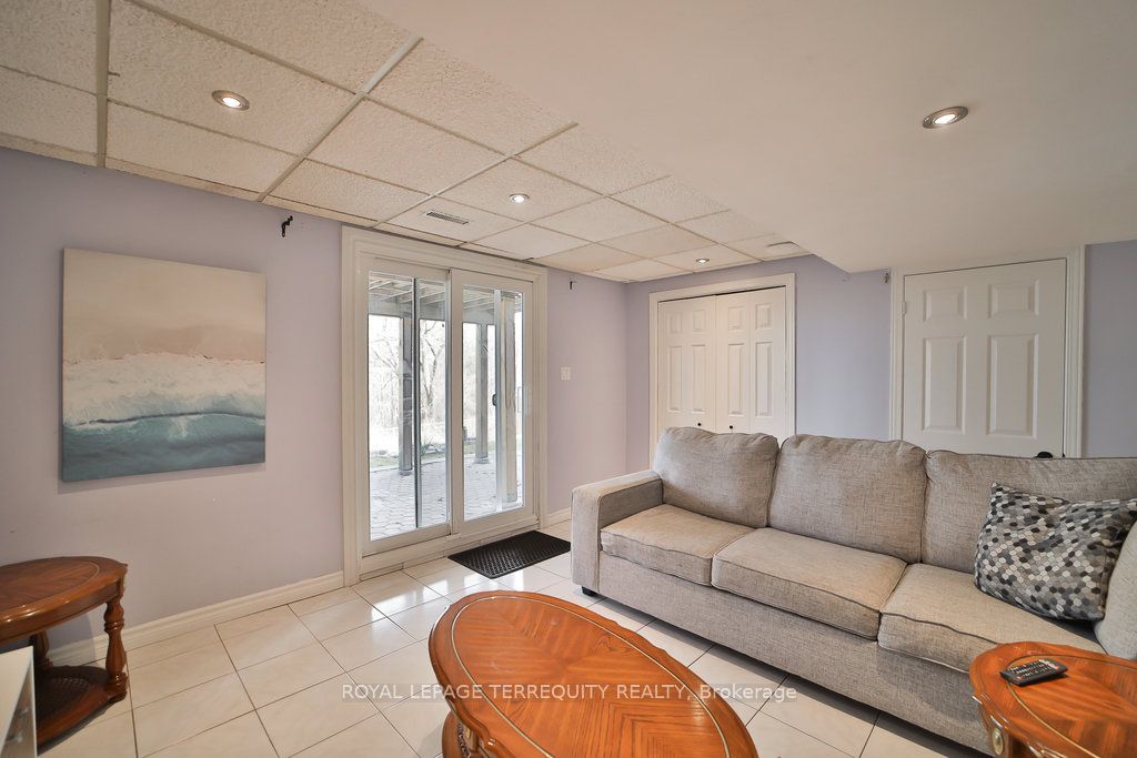 16 Mansfield Cres