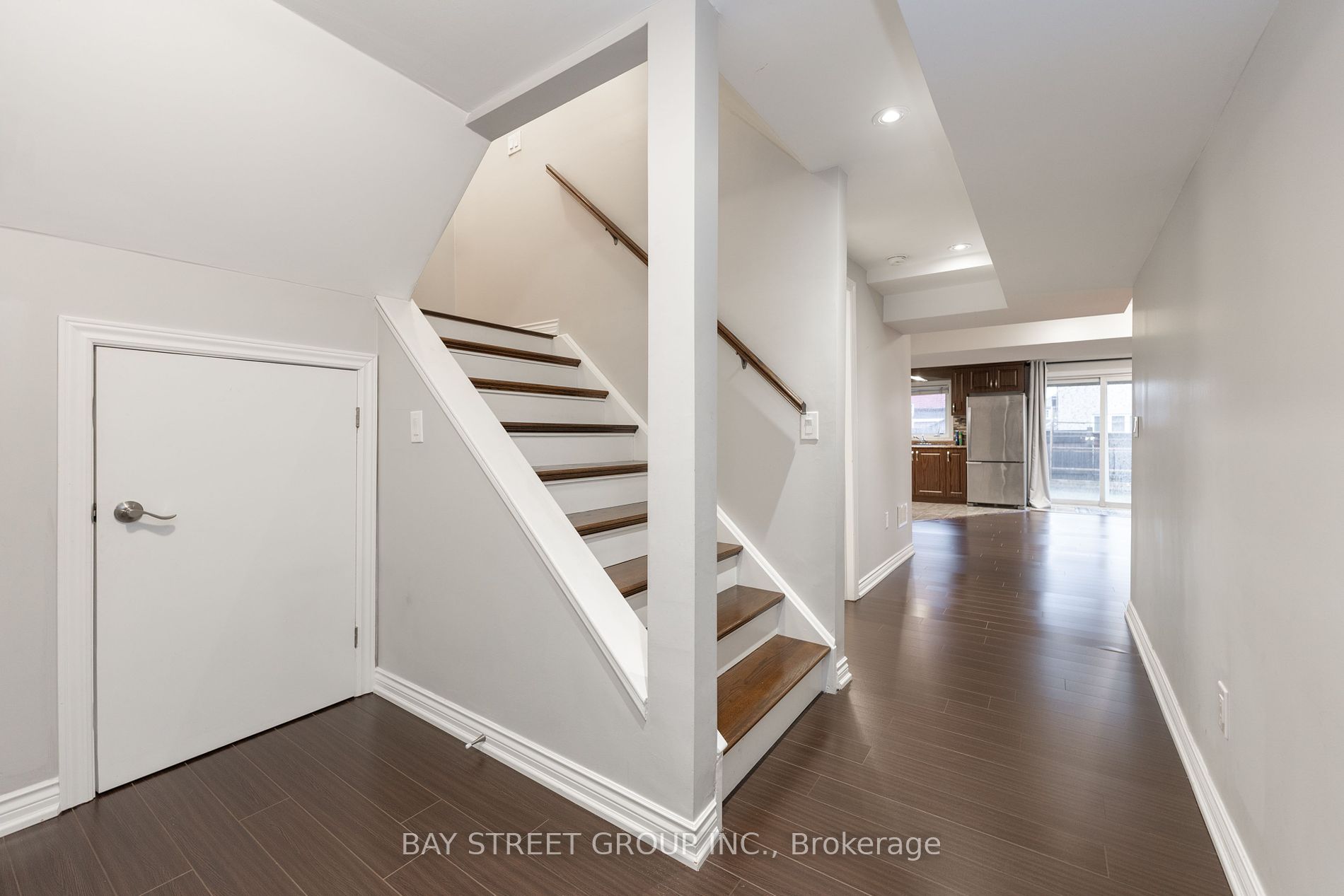 11 Luce Dr