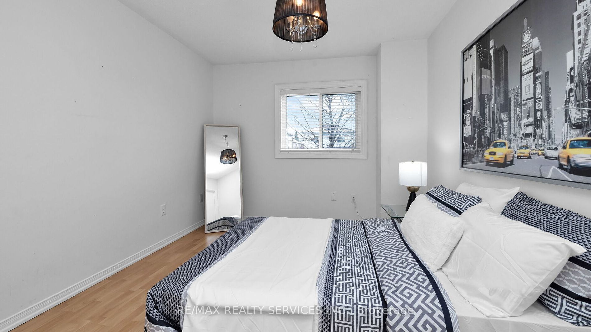 43 Creekwood Cres