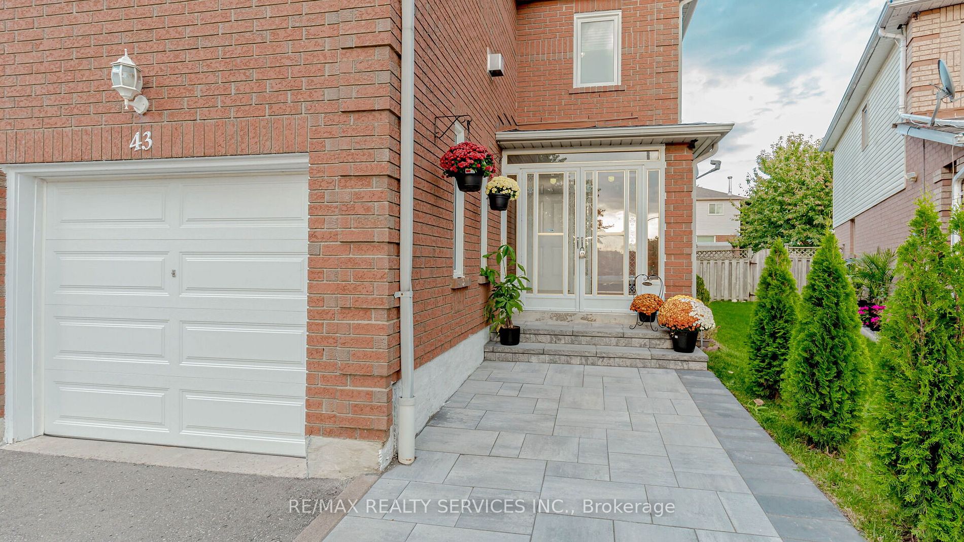 43 Creekwood Cres