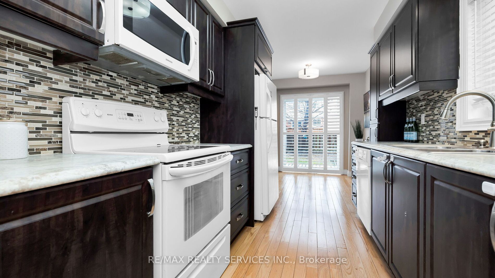 43 Creekwood Cres