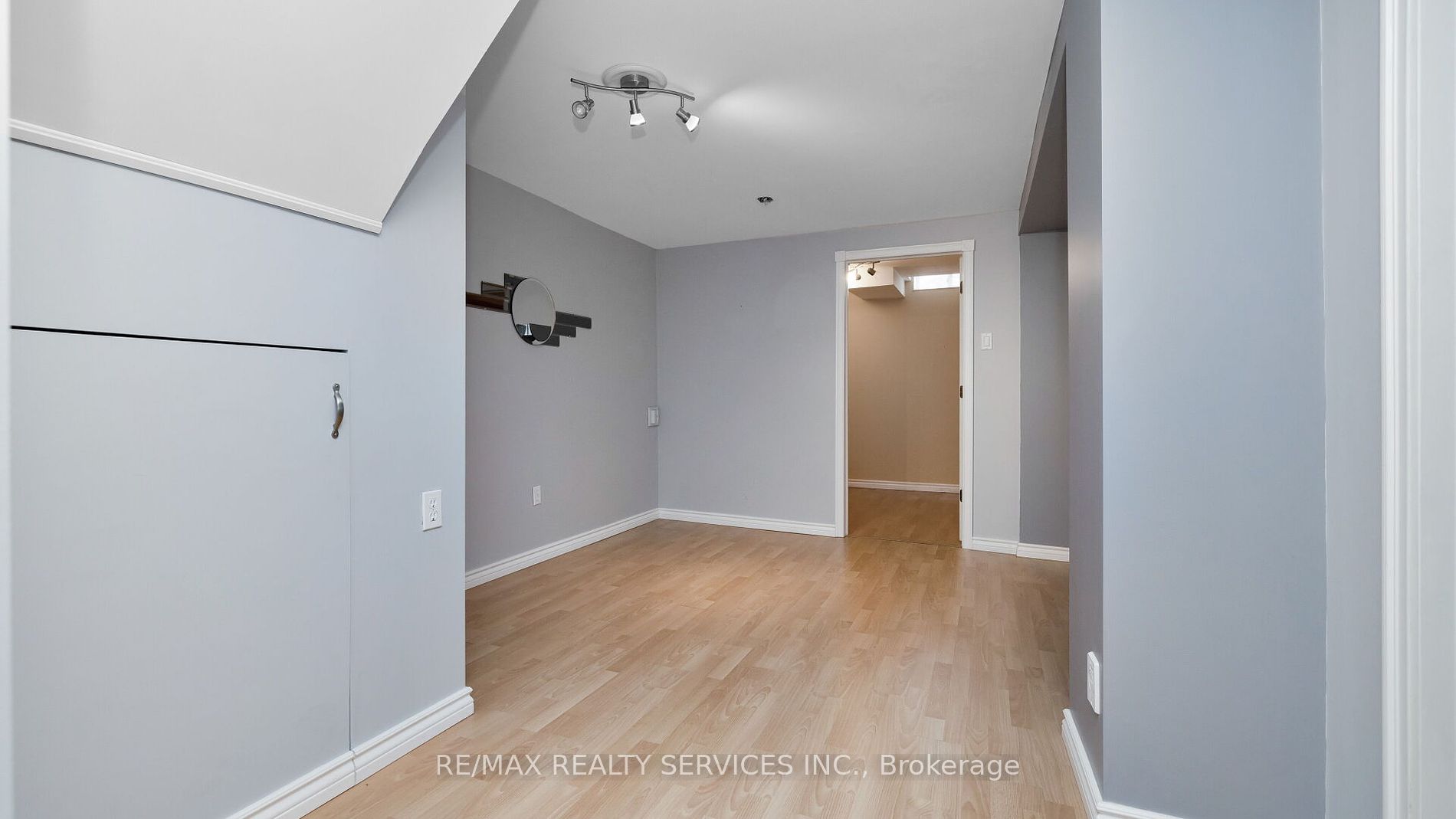 43 Creekwood Cres