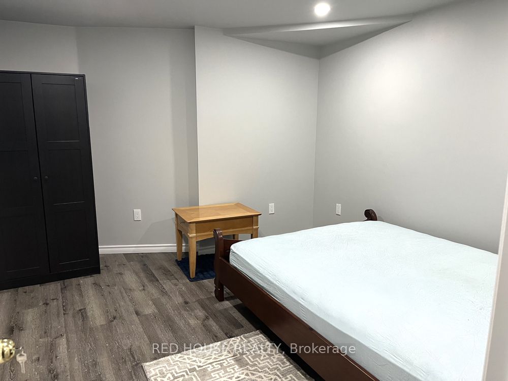 4 Brennan Rd