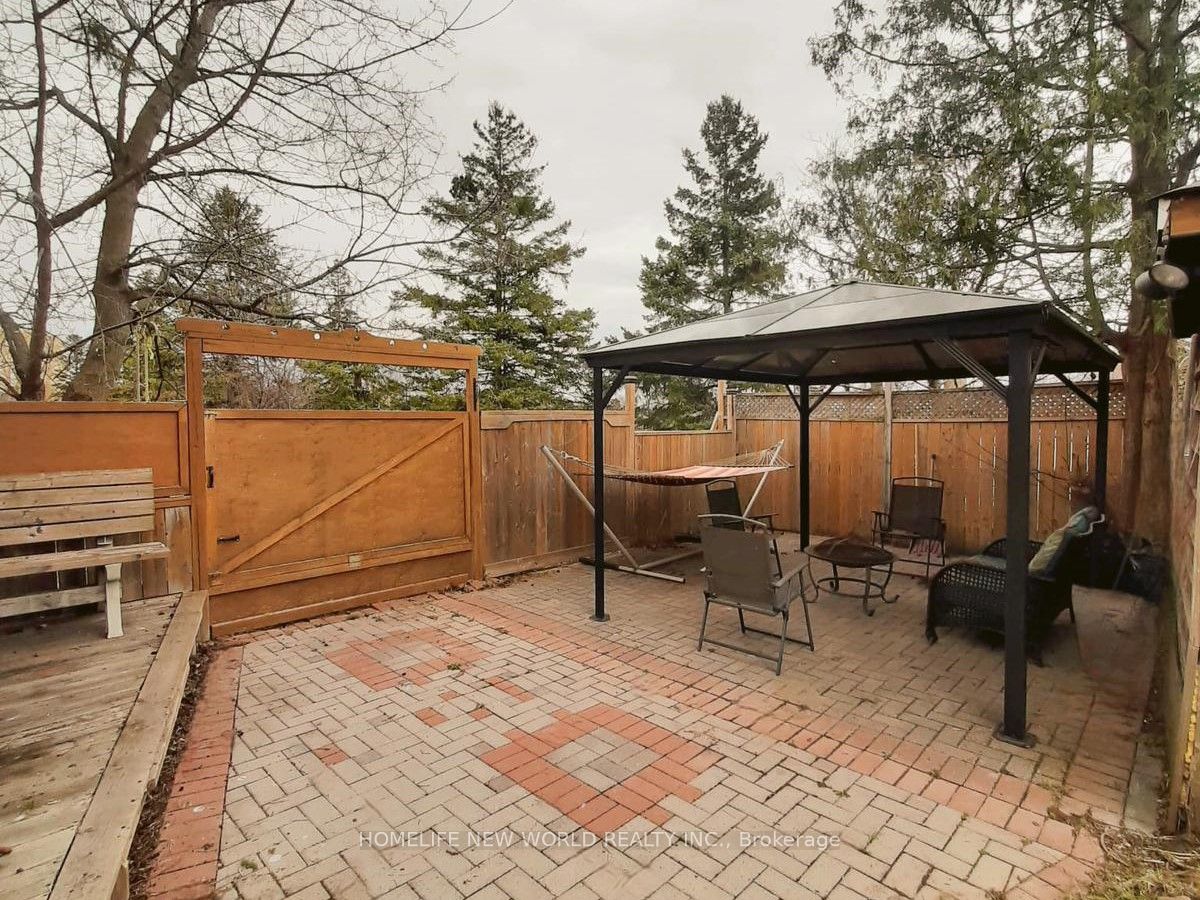 52 Ellendale Drive