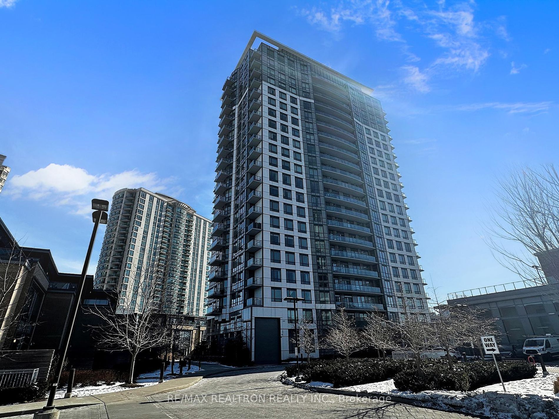 195 Bonis Avenue, #2109