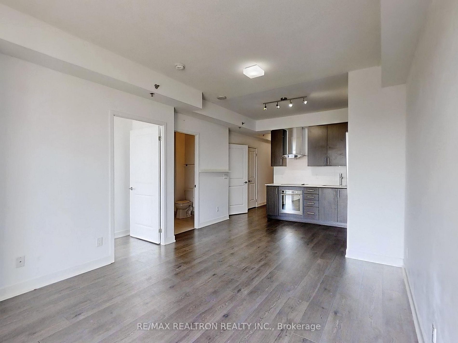195 Bonis Avenue, #2109