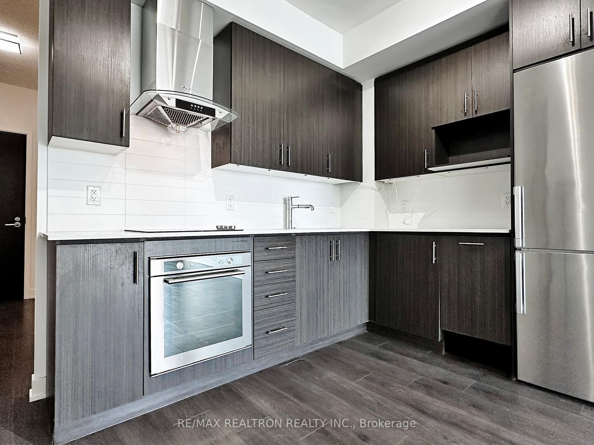 195 Bonis Avenue, #2109