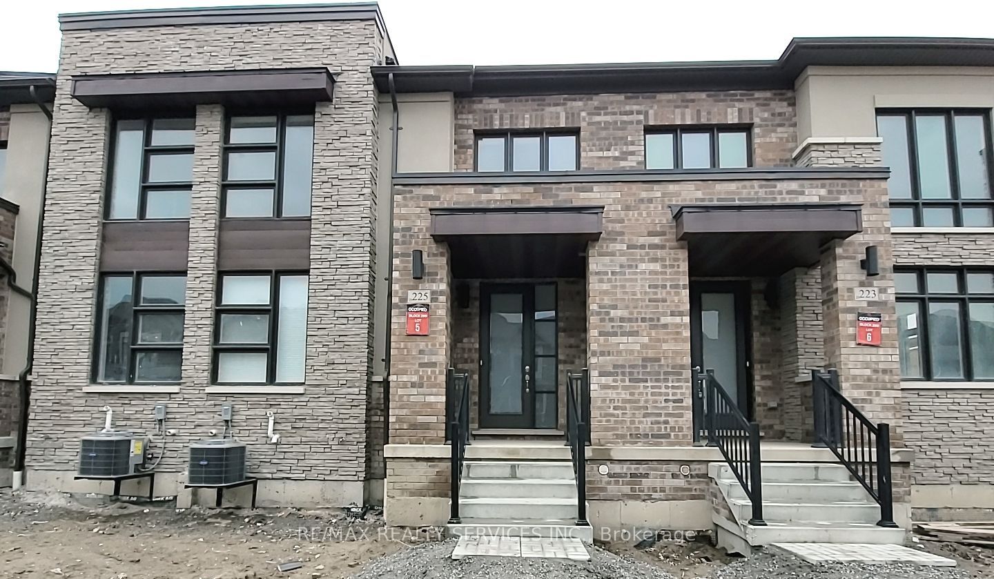 225 Coronation Road