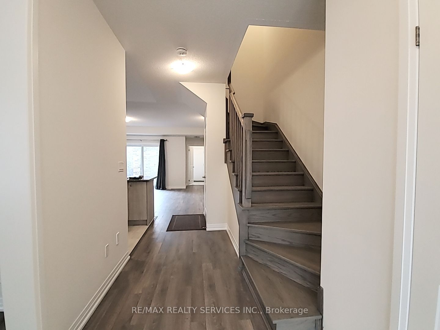 225 Coronation Road