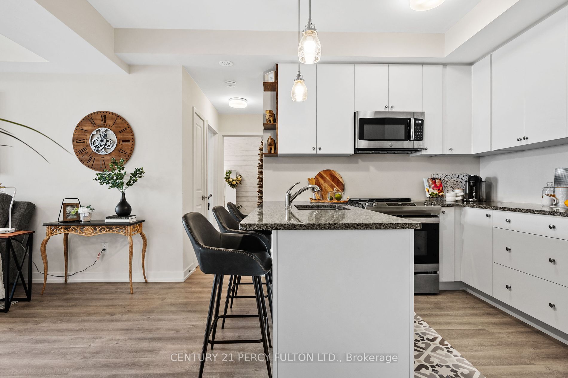 2550 Castlegate Crossing, #207