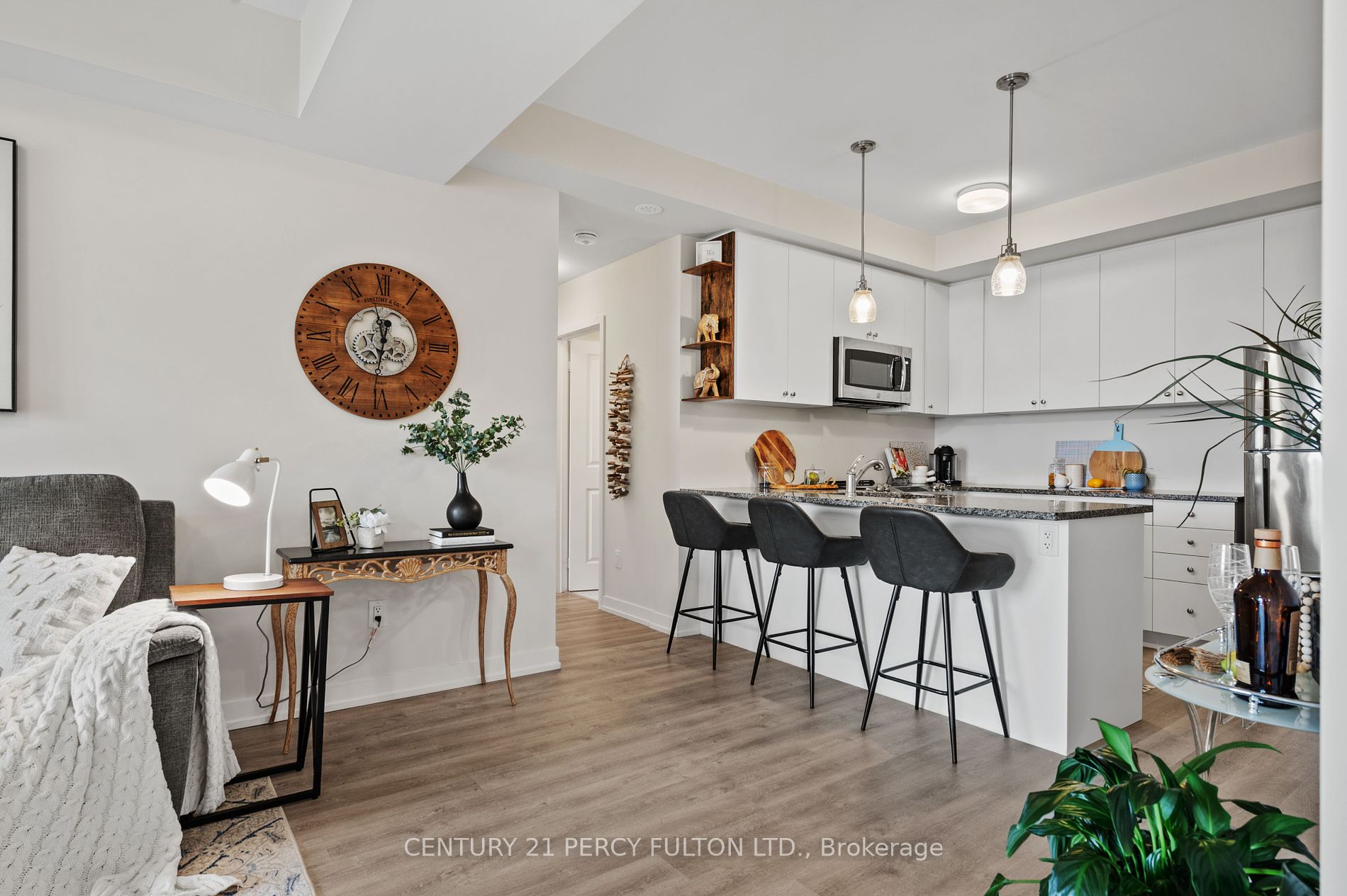 2550 Castlegate Crossing, #207