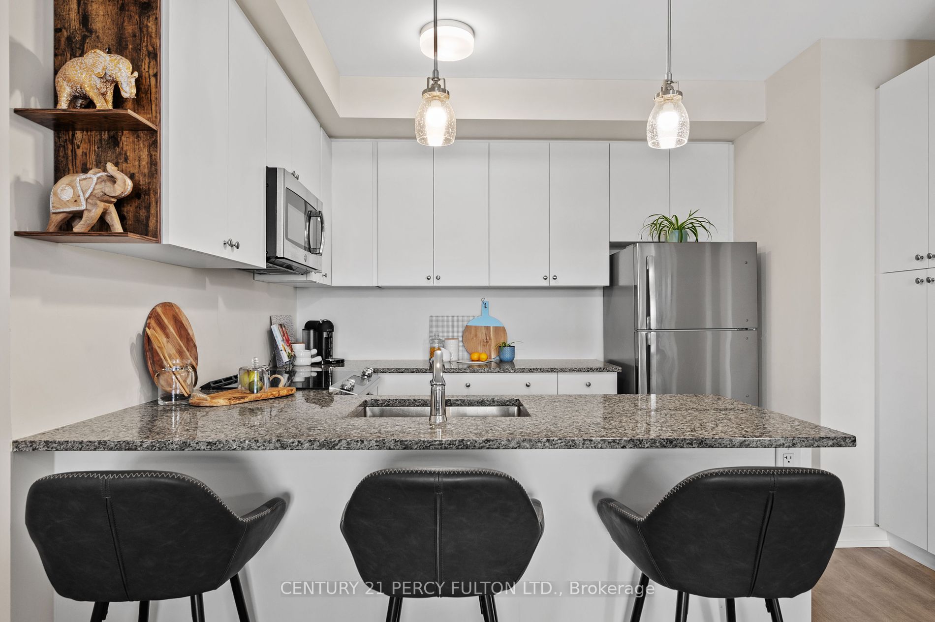 2550 Castlegate Crossing, #207