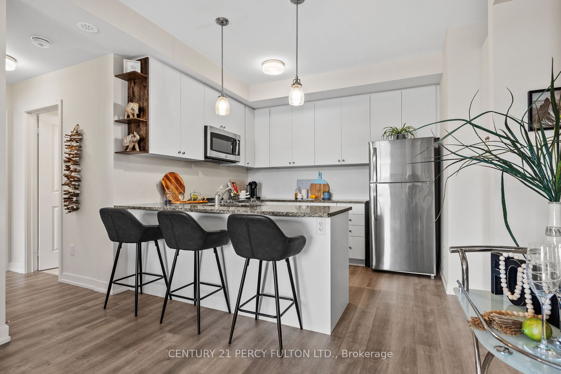 2550 Castlegate Crossing, #207