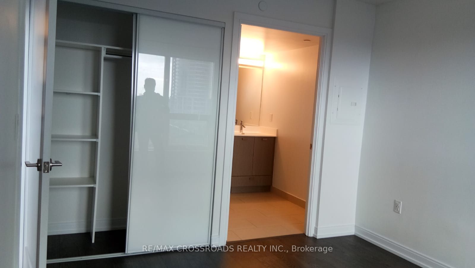 275 Village Green Square #525