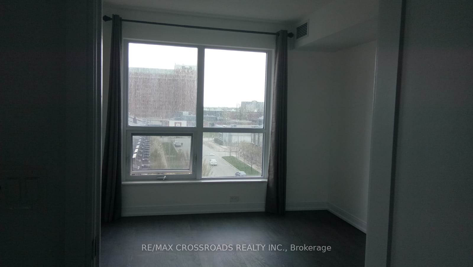 275 Village Green Square #525