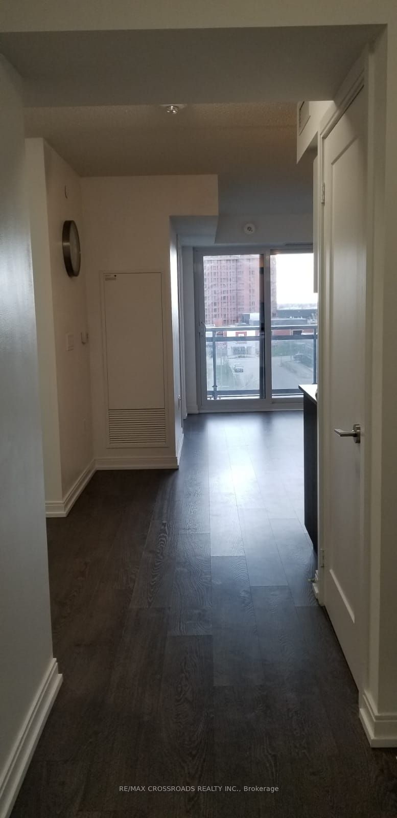 275 Village Green Square #525