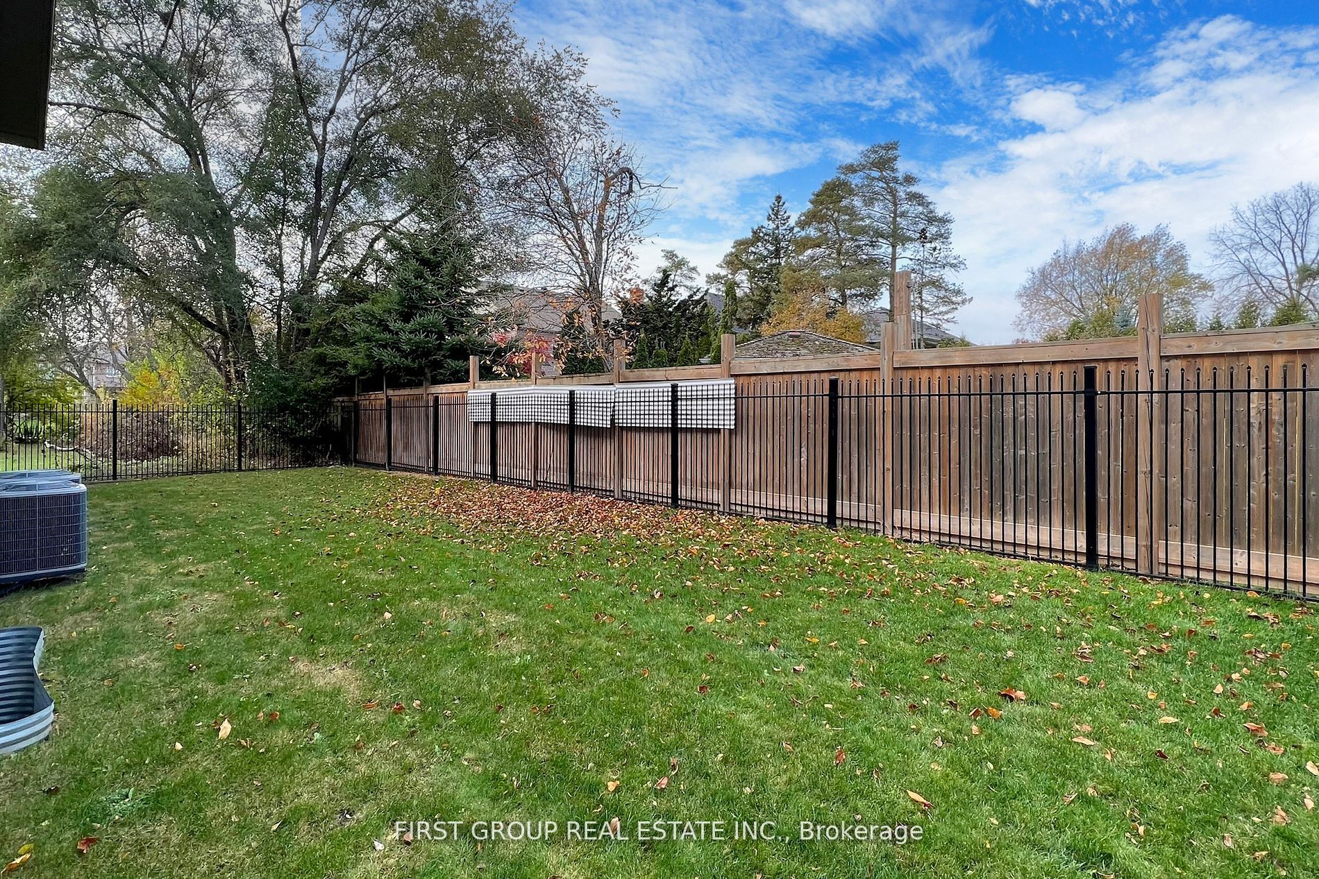 858 Strouds Lane
