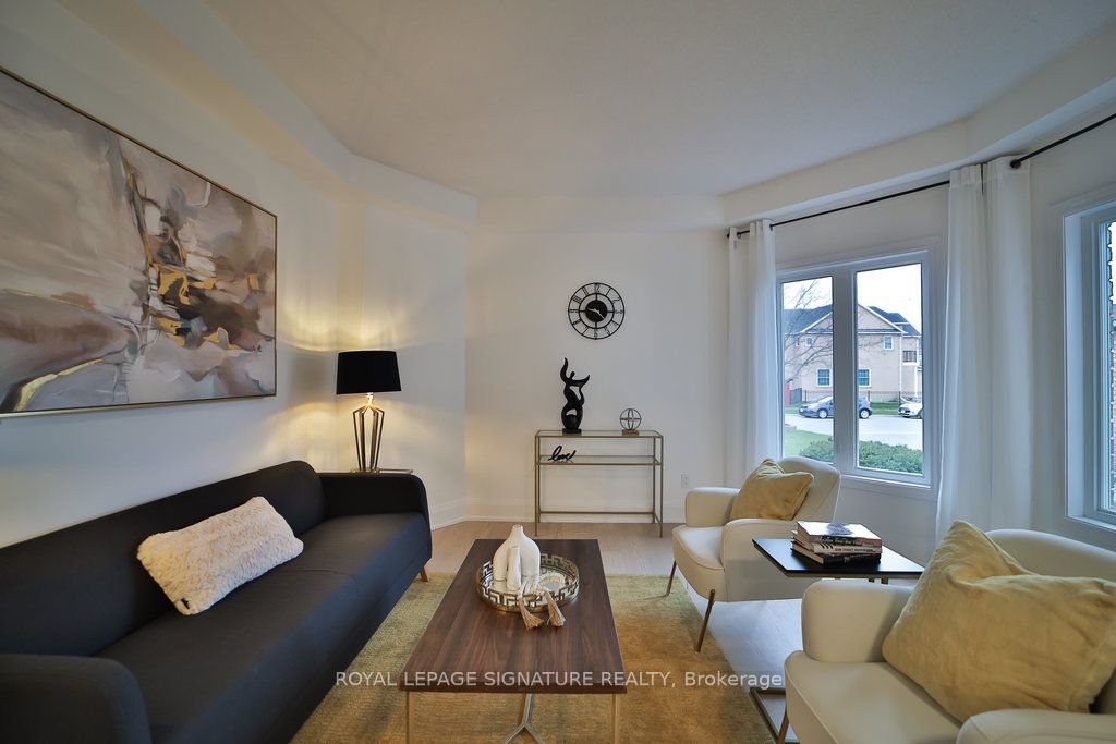 1446 Sandhurst Crescent