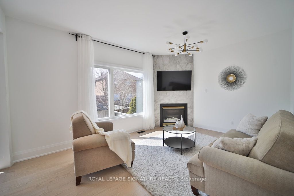 1446 Sandhurst Crescent