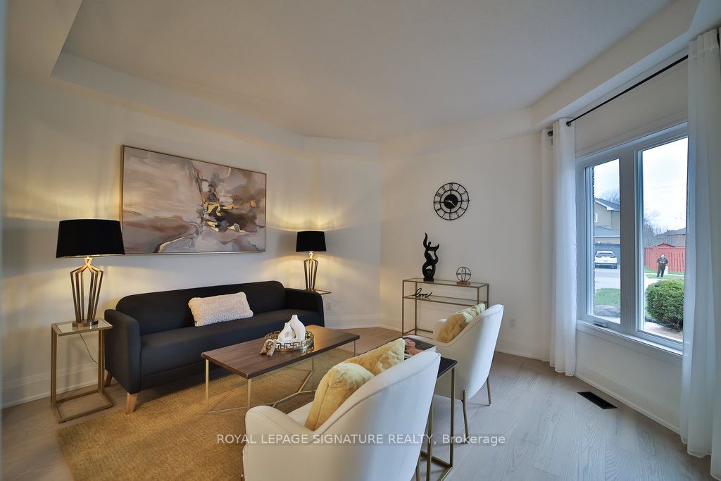 1446 Sandhurst Crescent