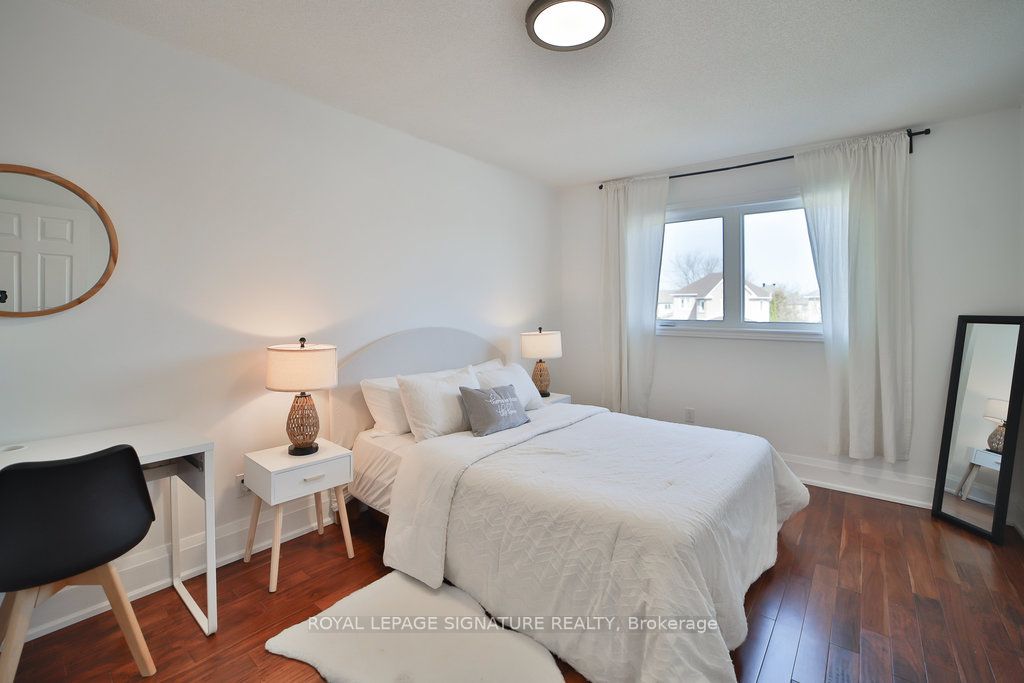 1446 Sandhurst Crescent