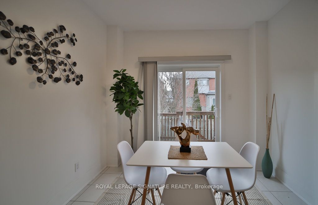 1446 Sandhurst Crescent