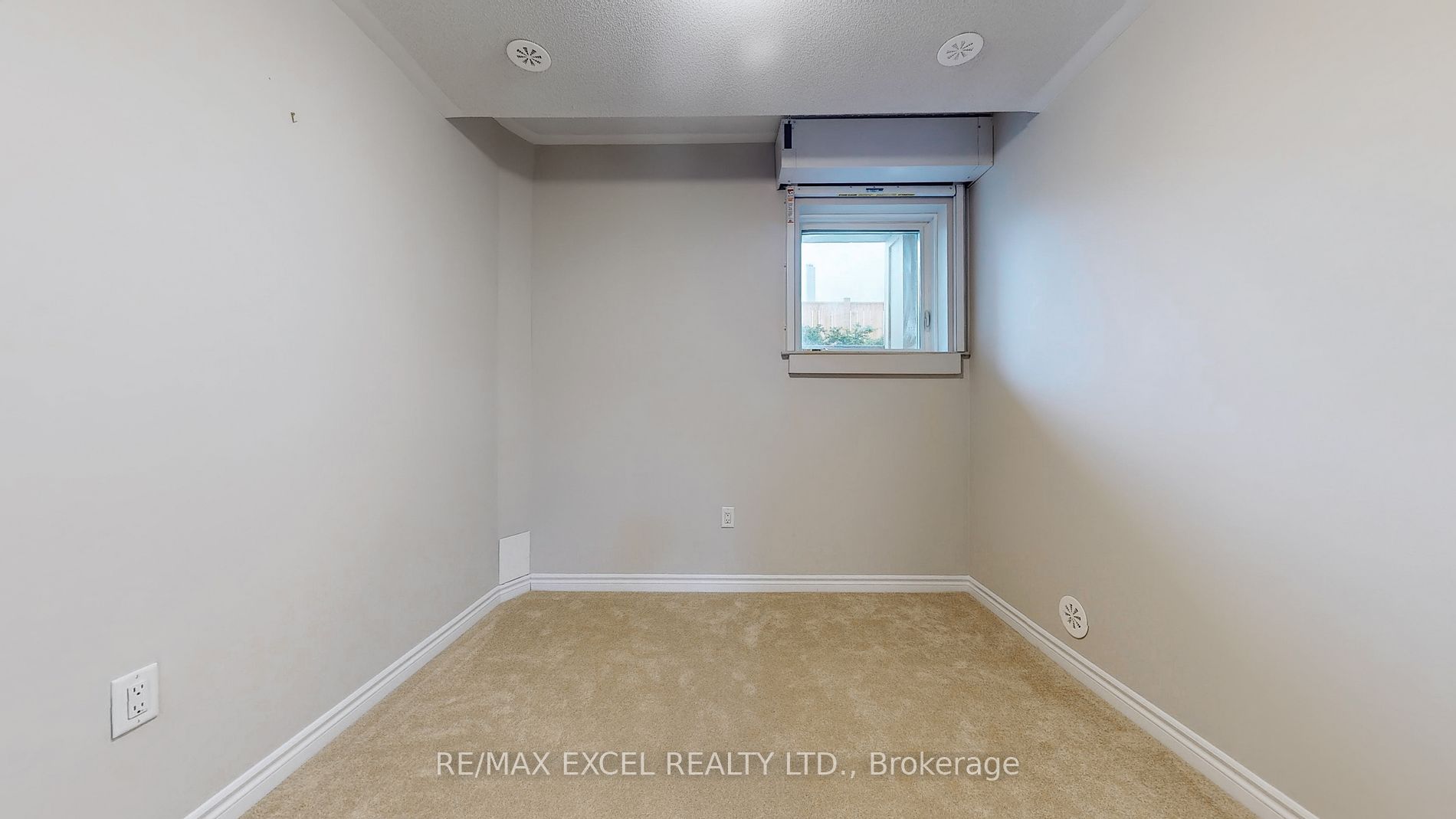 470 Beresford Path, #12