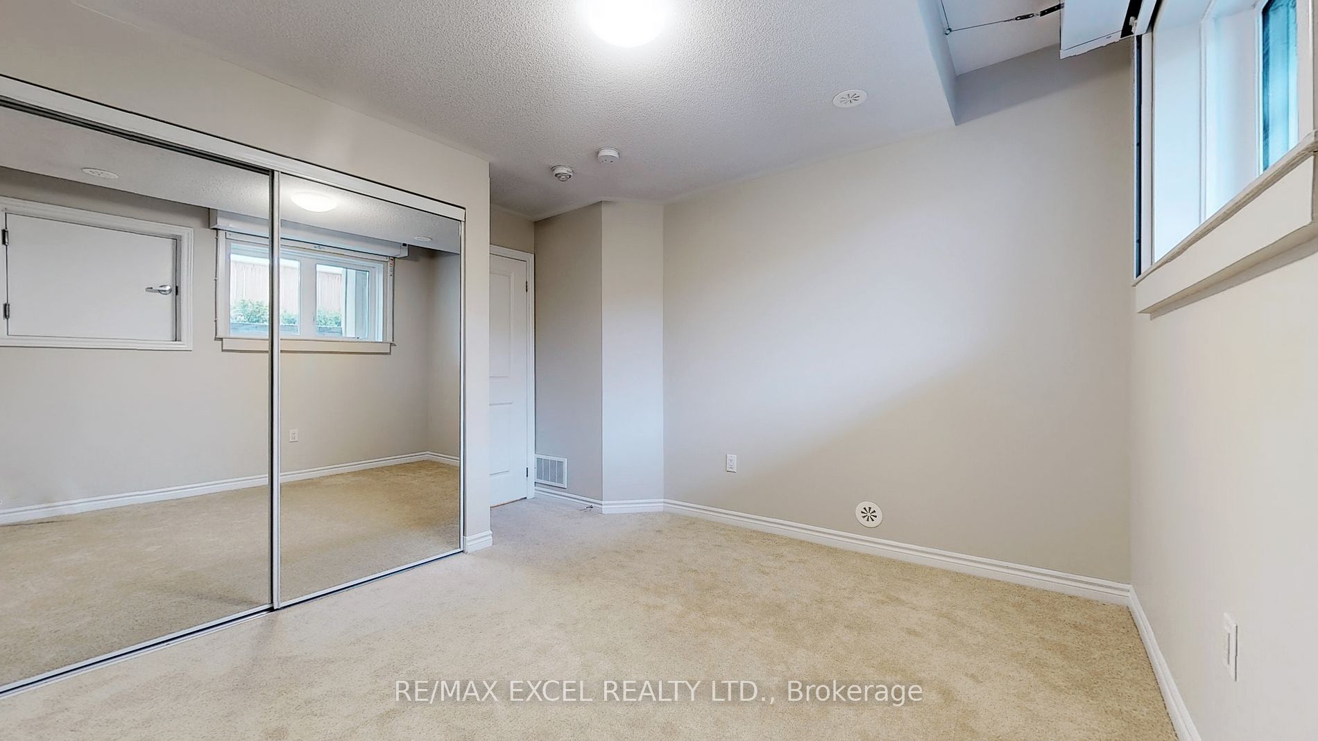 470 Beresford Path, #12