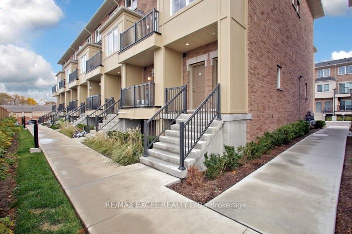 470 Beresford Path, #12