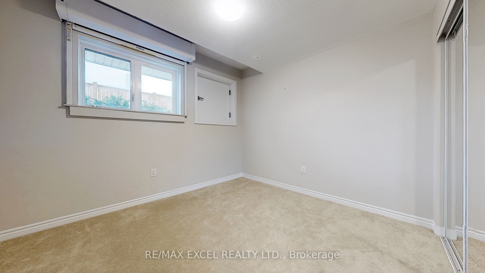470 Beresford Path, #12