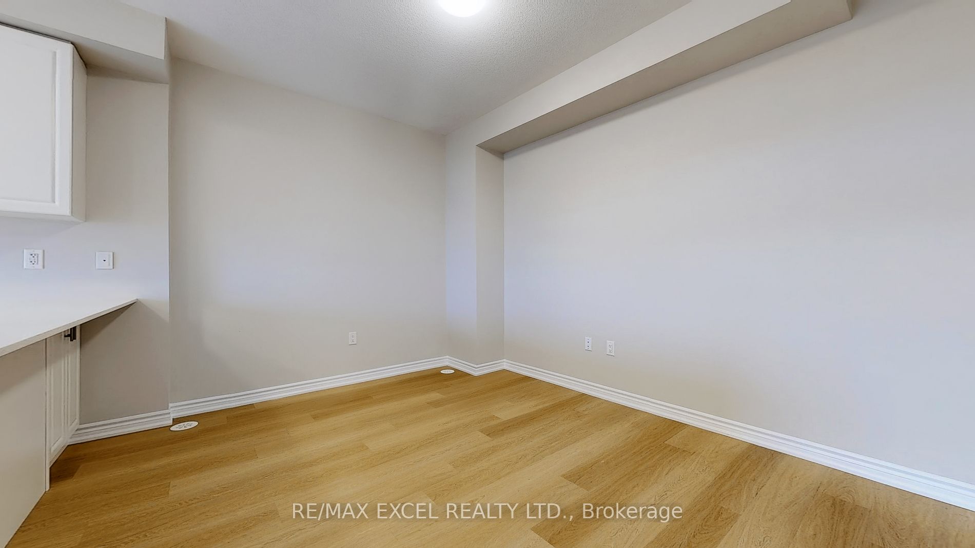 470 Beresford Path, #12