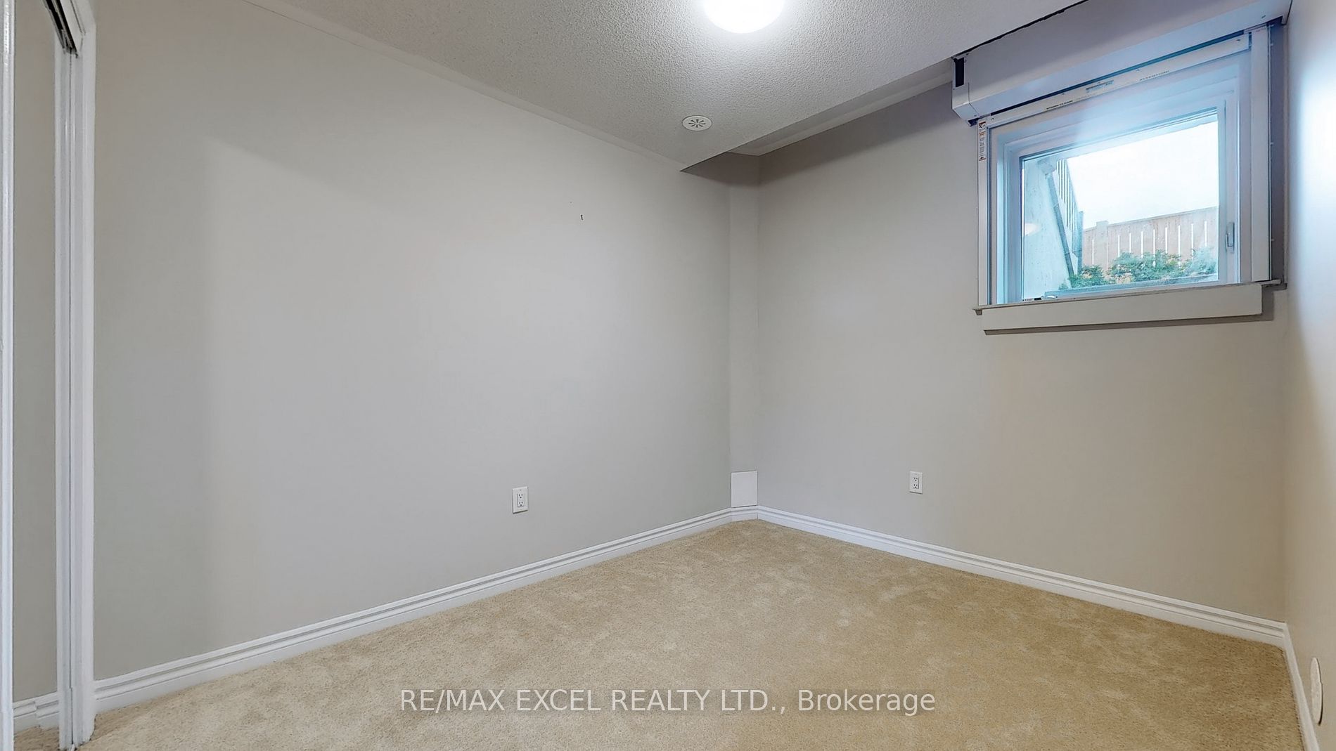 470 Beresford Path, #12