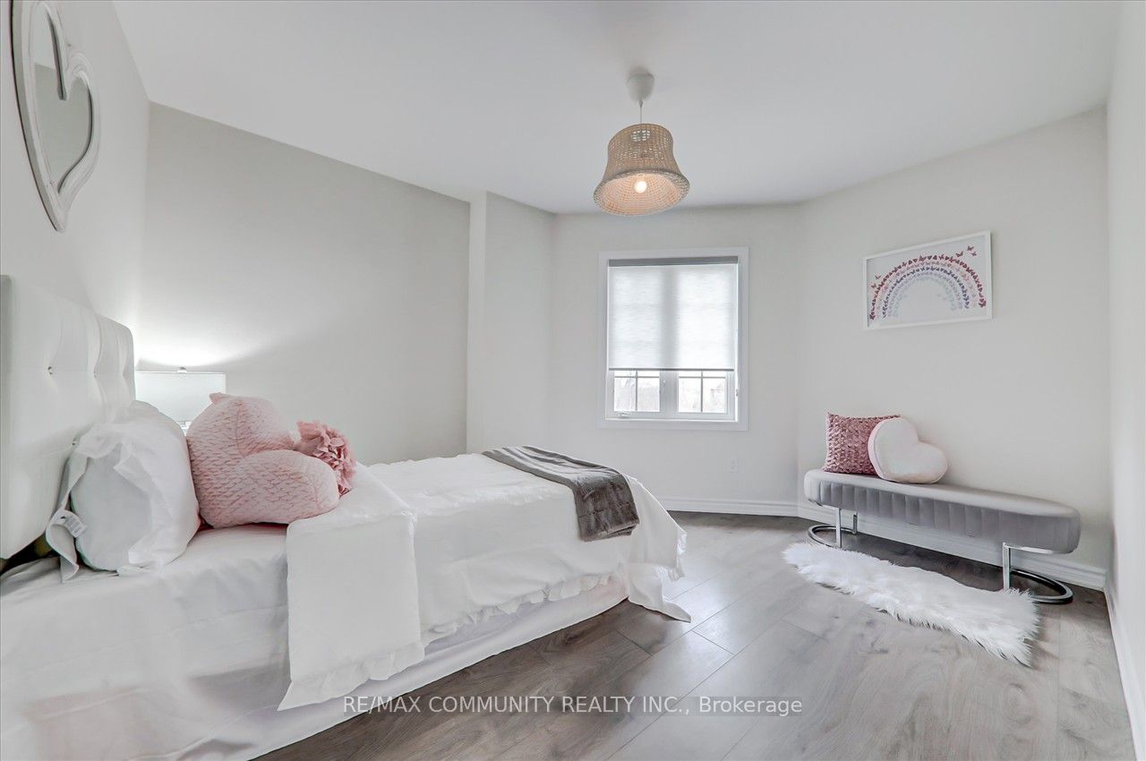 2 Drayton Avenue