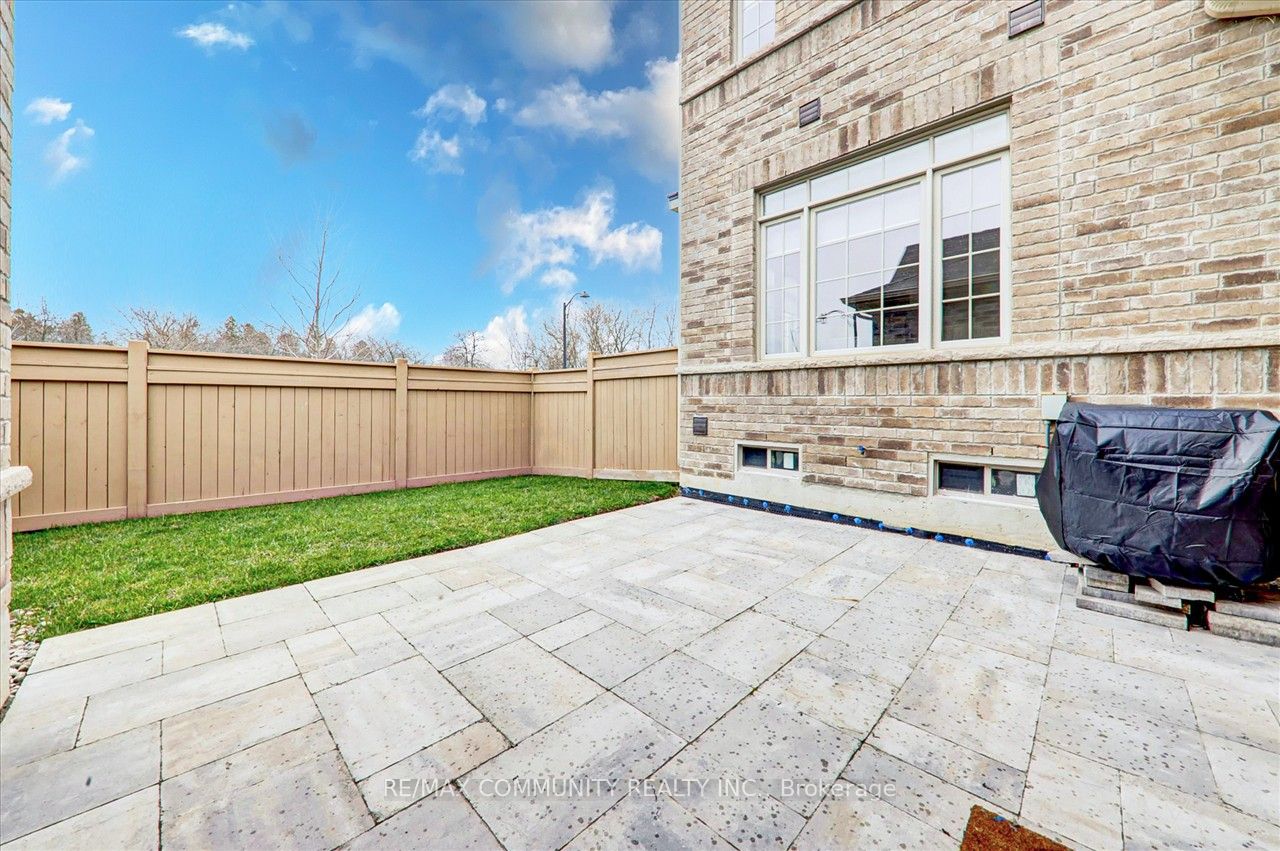 2 Drayton Avenue