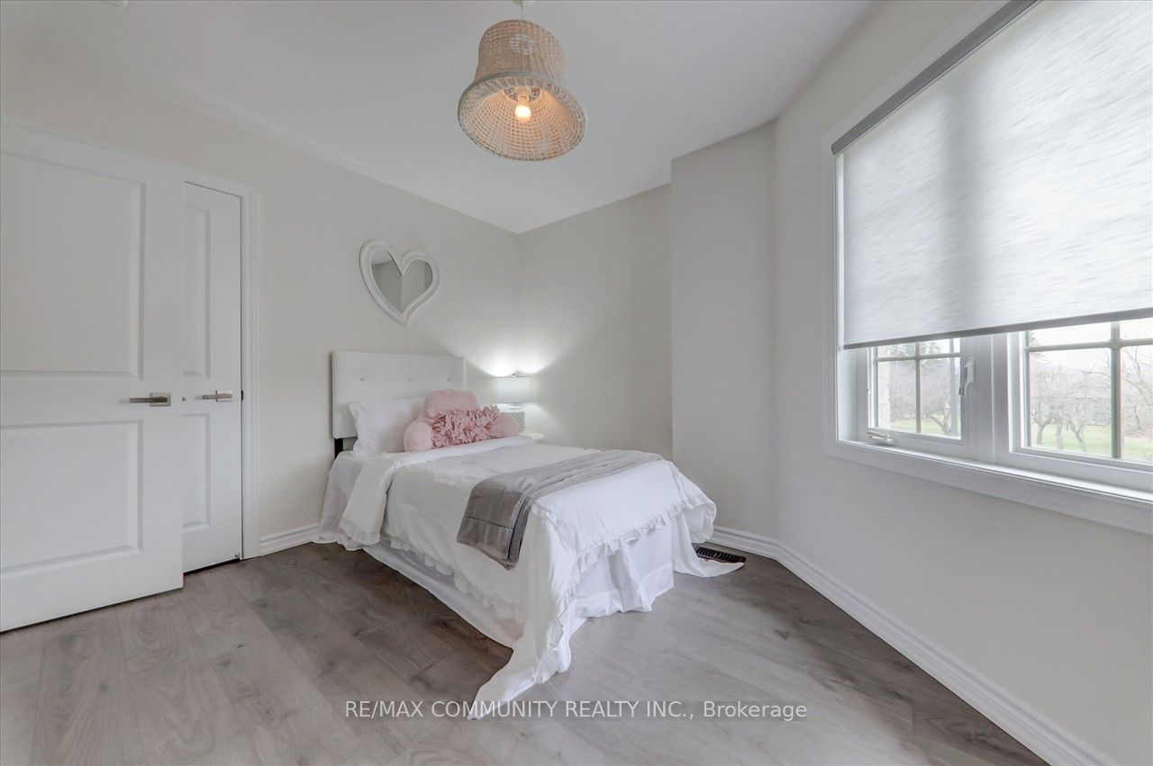 2 Drayton Avenue