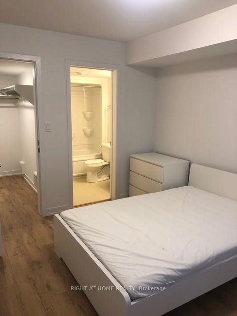 1760 Simcoe Street N #67