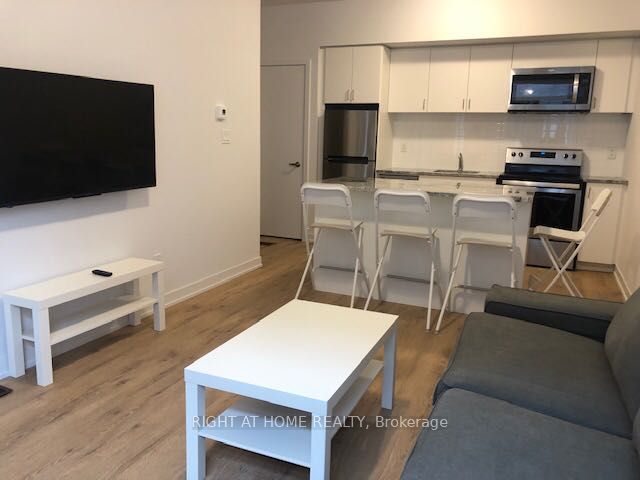 1760 Simcoe Street N #67