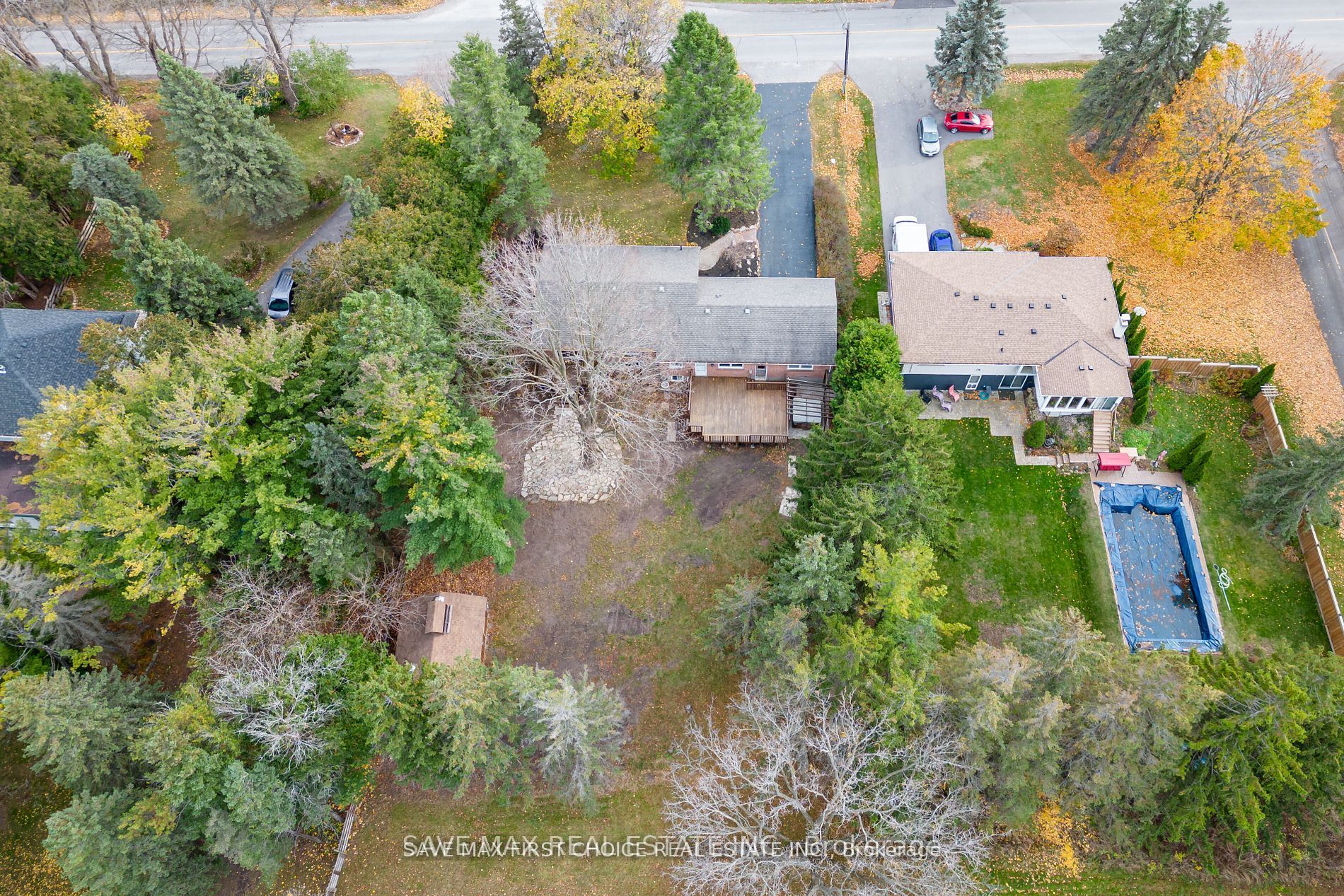180 Columbus Road W