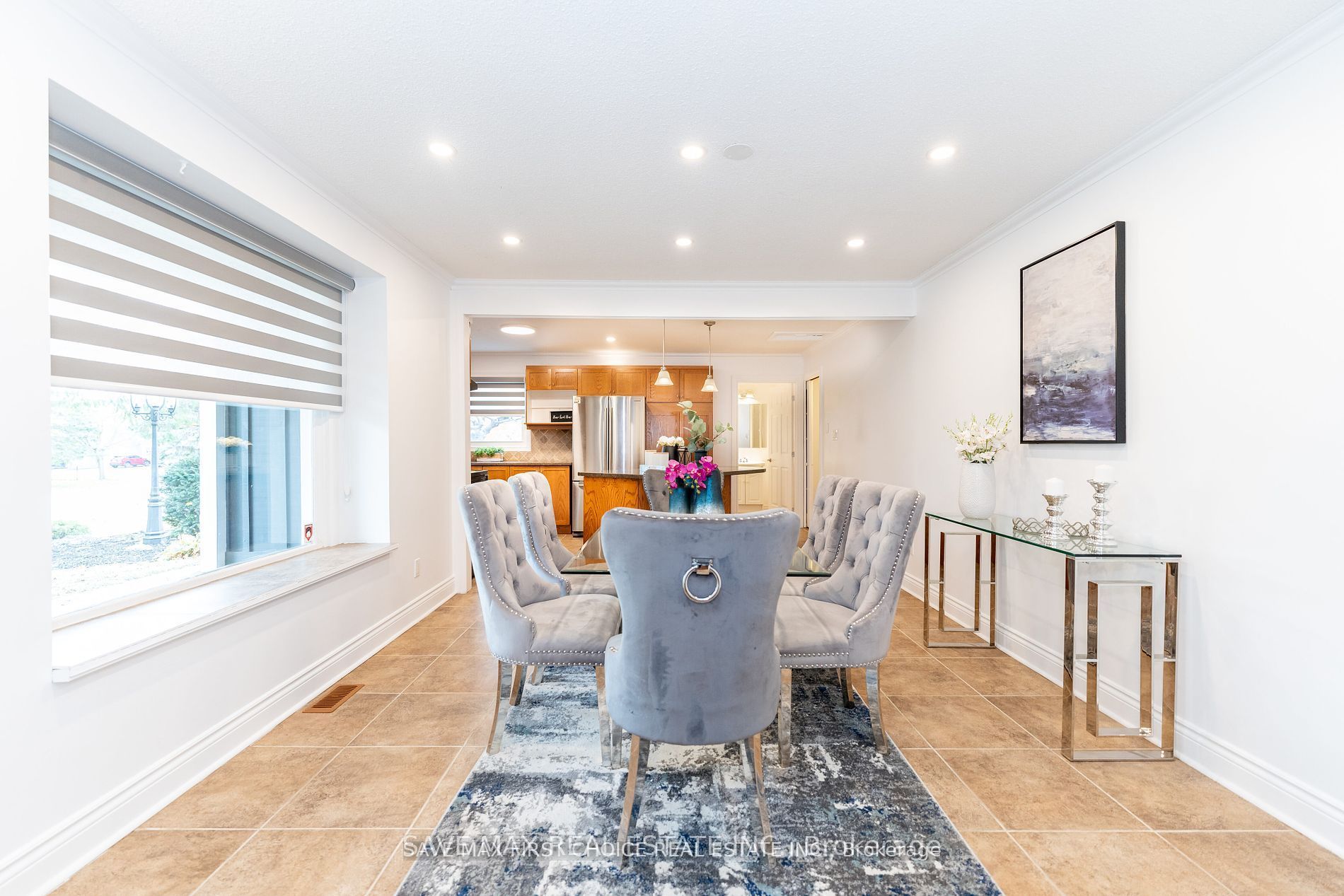 180 Columbus Road W
