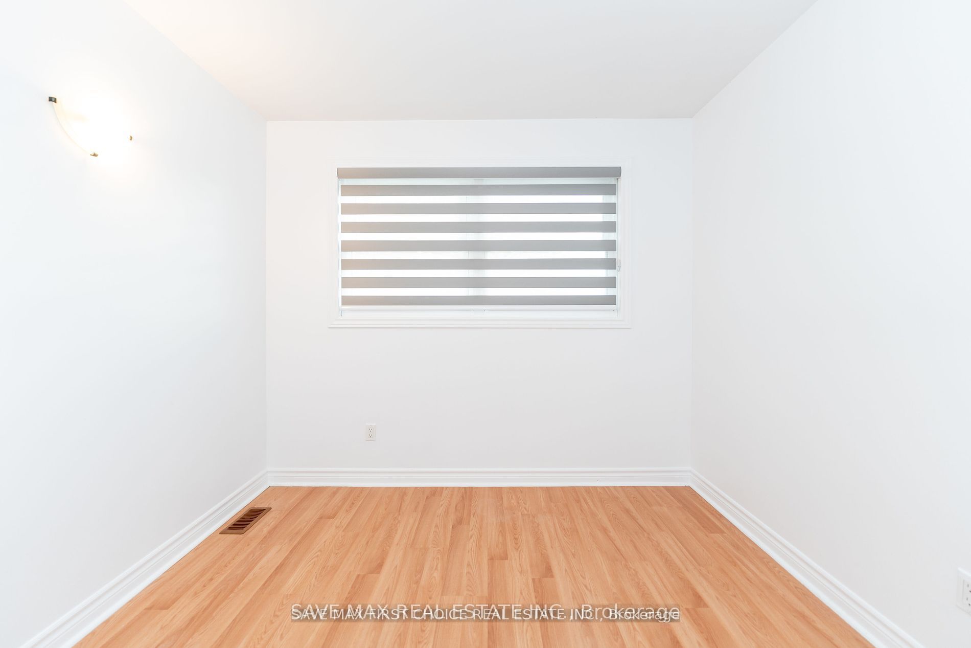 180 Columbus Road W