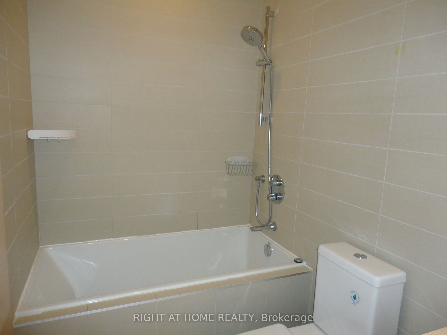 66 Kippendavie Ave, #217