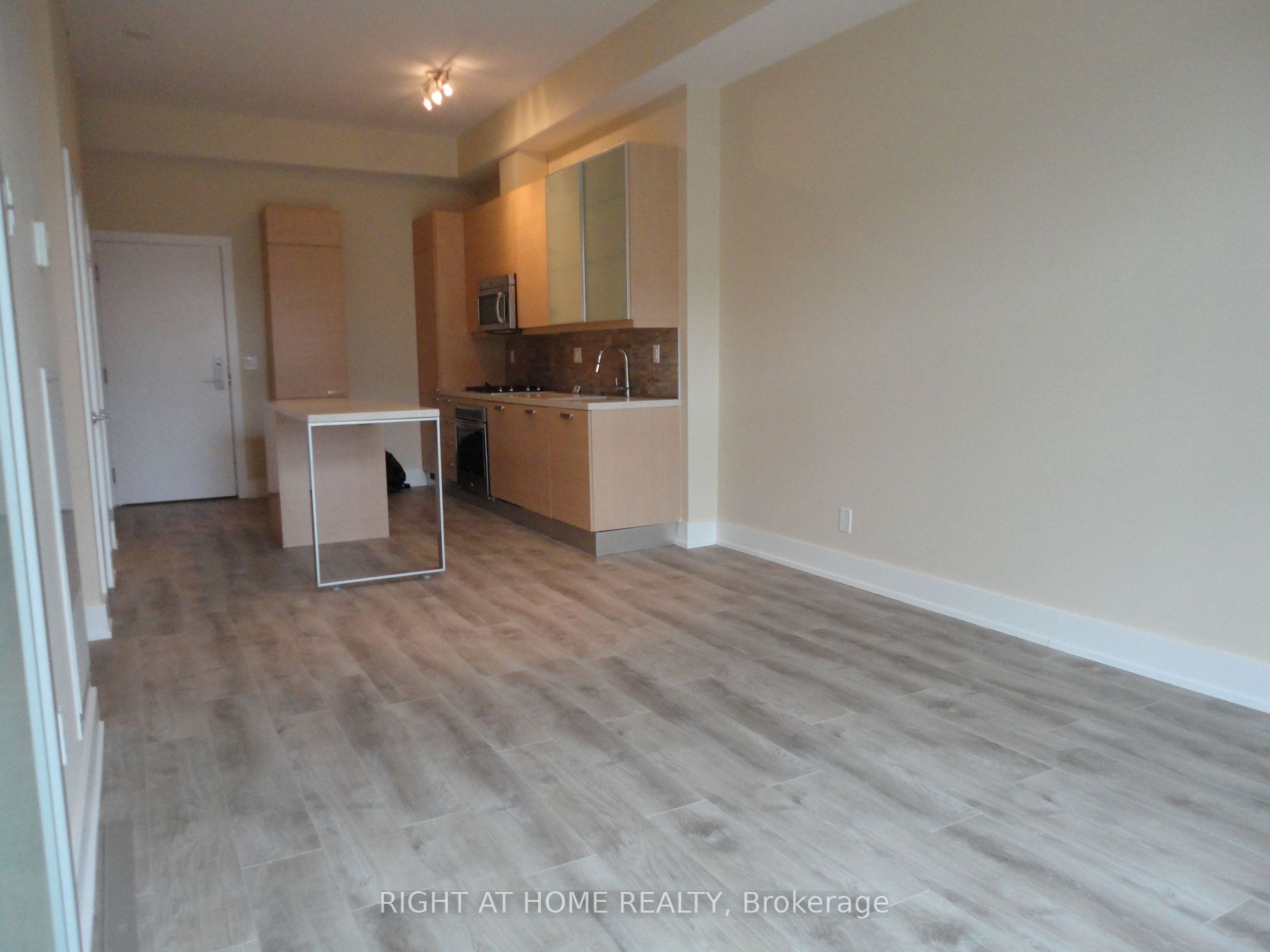 66 Kippendavie Ave, #217