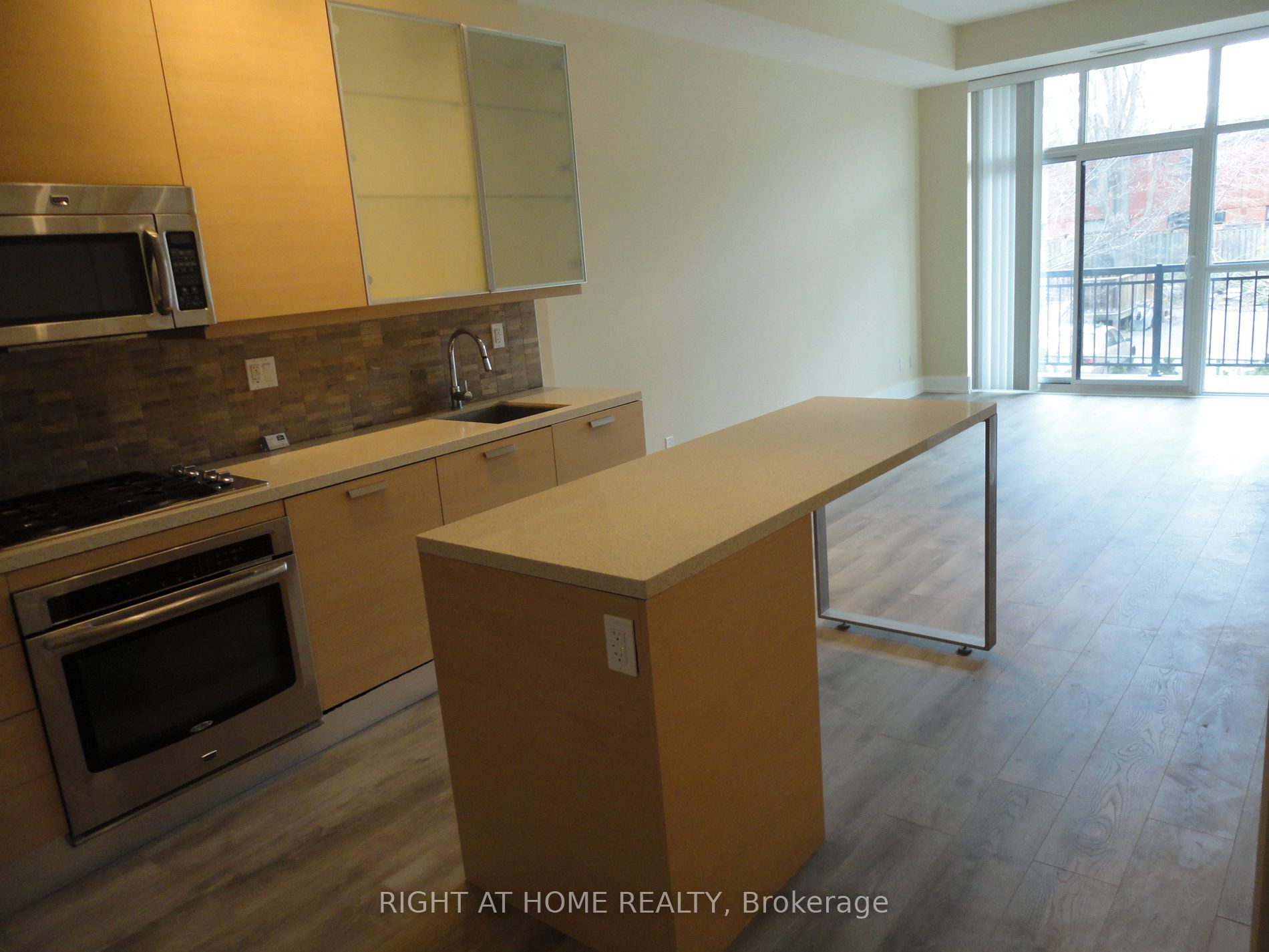 66 Kippendavie Ave, #217