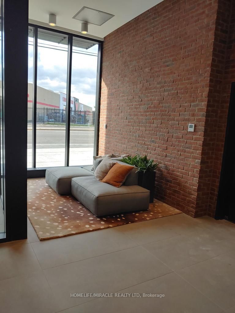 2799 Kingston Road, #614