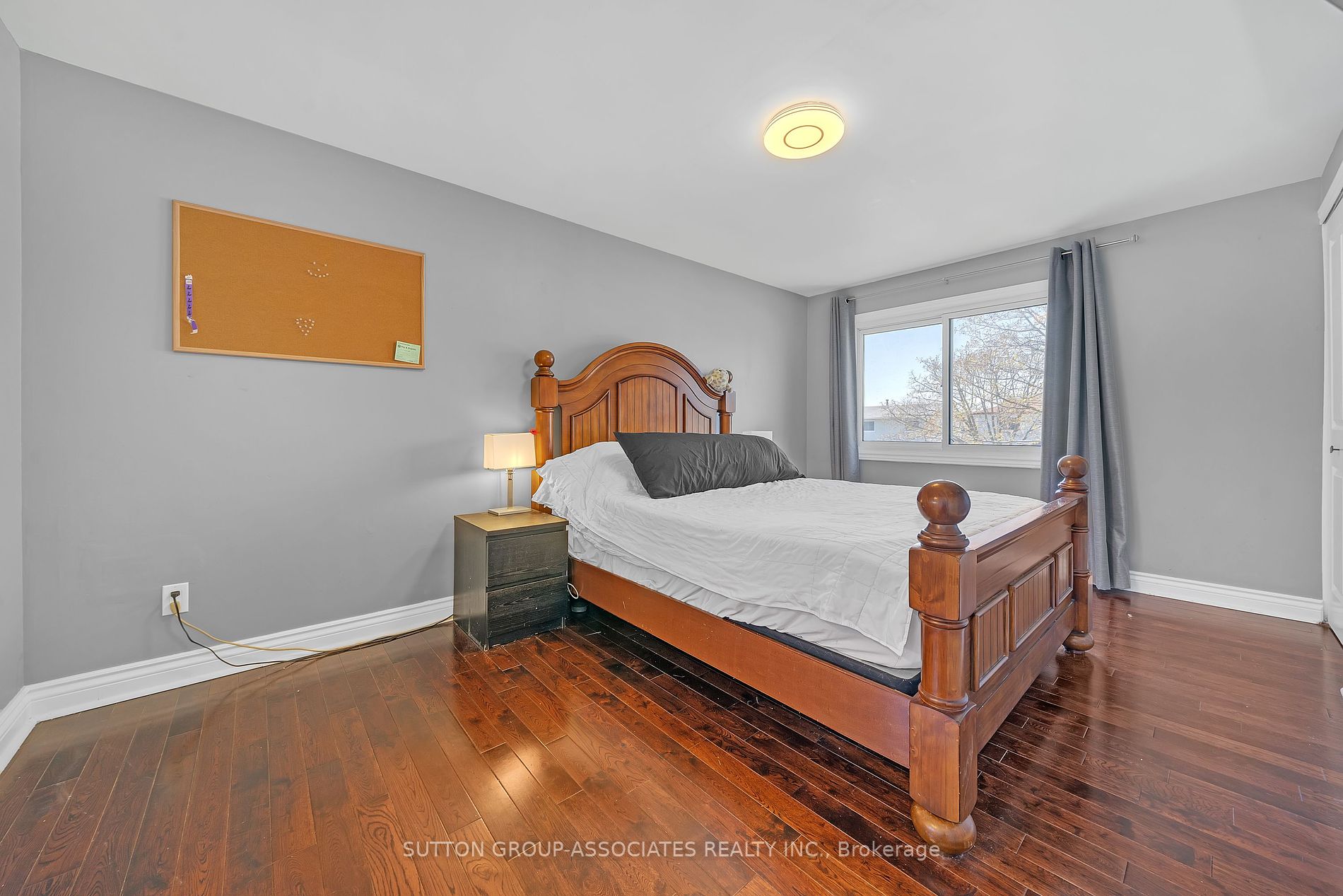 62 Swanston Cres