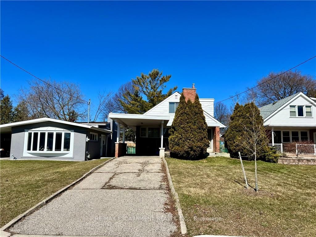 38 Deerfield Road