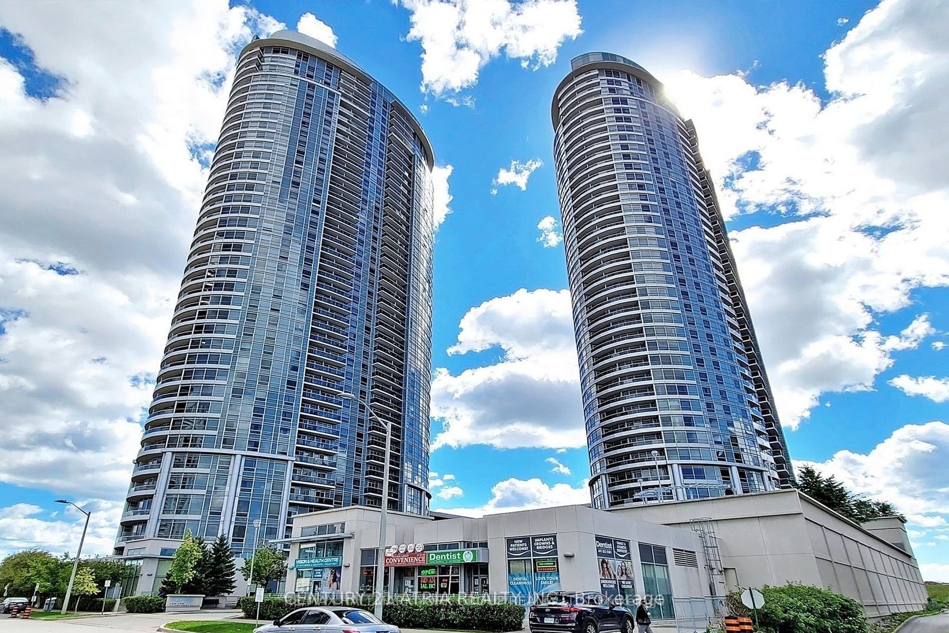 125 Village Green Square #2305