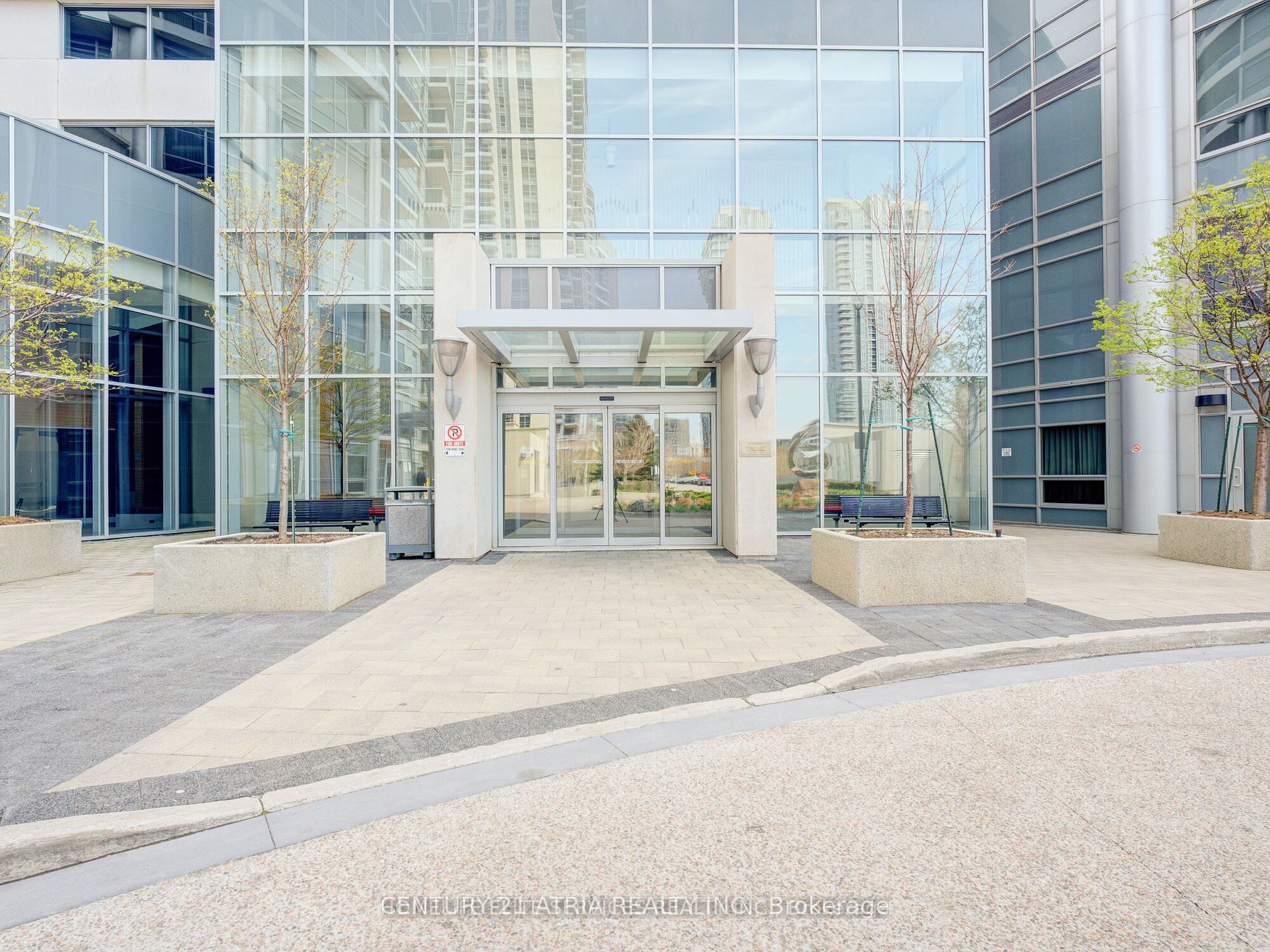 125 Village Green Square #2305